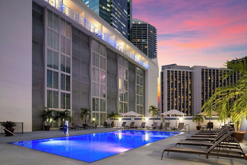 Фото Courtyard Miami Downtown/Brickell Area