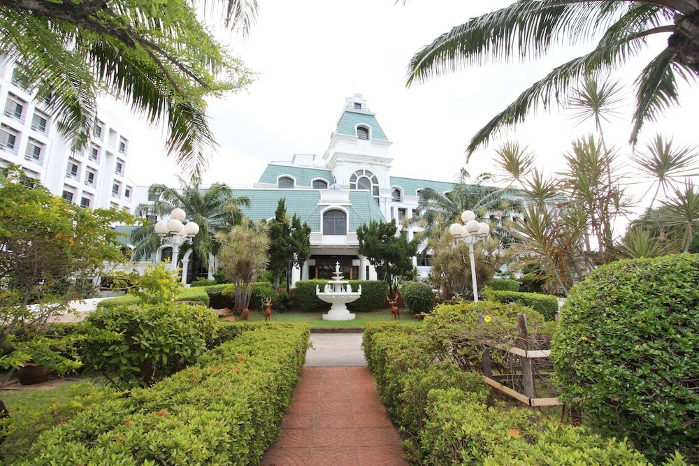 Фото Camelot Hotel Pattaya