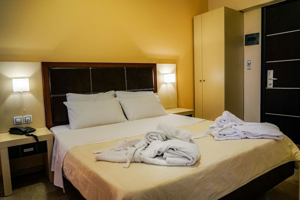 Фото Kokoni Beach Hotel