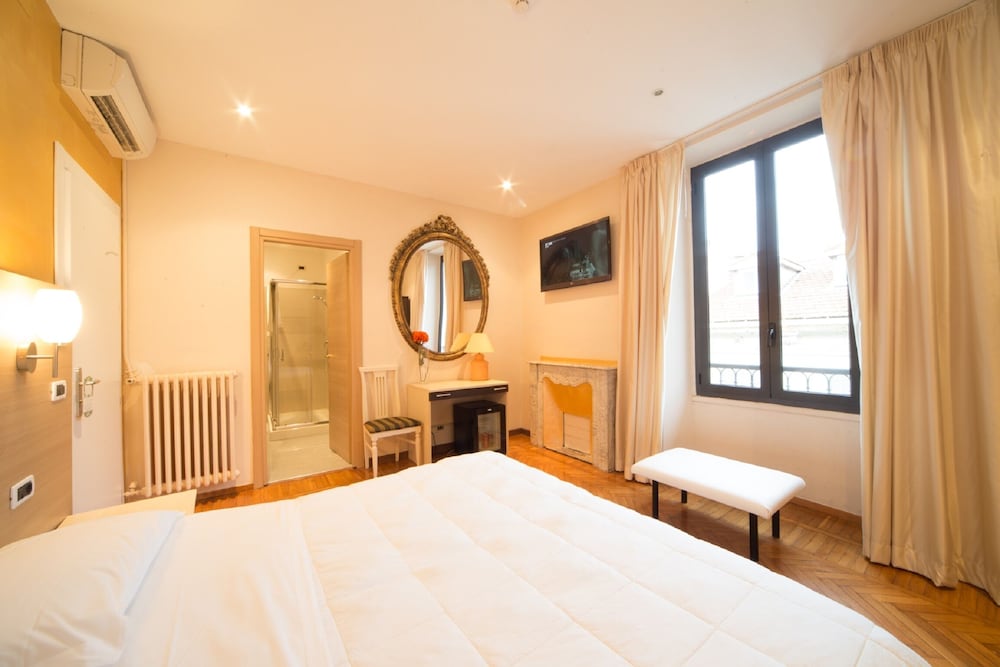 Фото Hotel Globo Suite