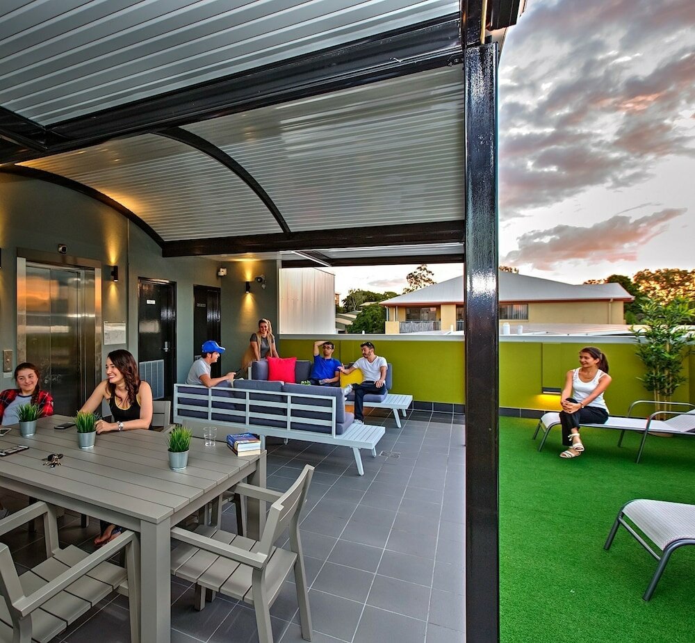 Фото Breeze Lodge - Hostel