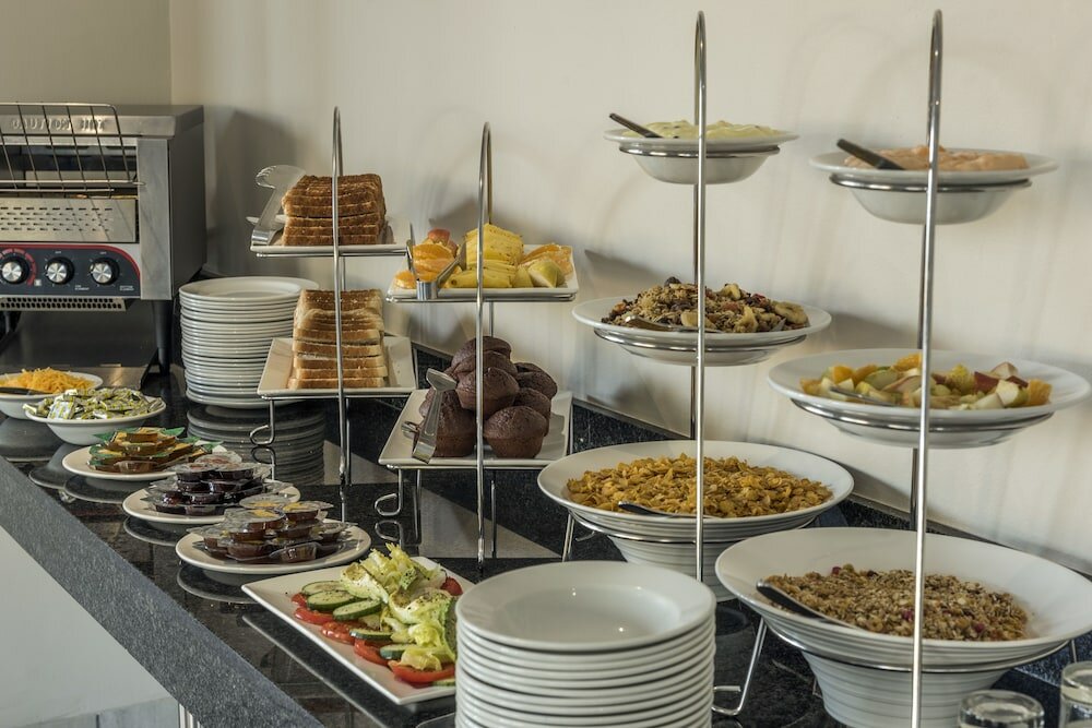 Фото Pofadder Inn by Country Hotels