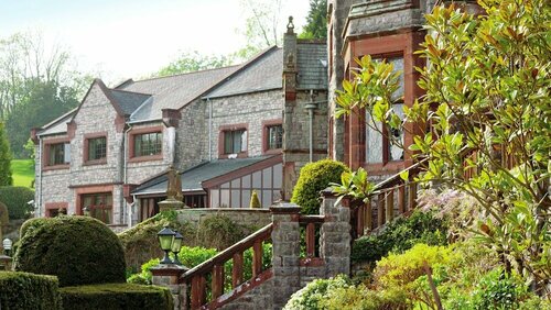 Внешний вид отеля Netherwood Hotel & SPA в Грэндж-овер-Сэндсе, фото 1