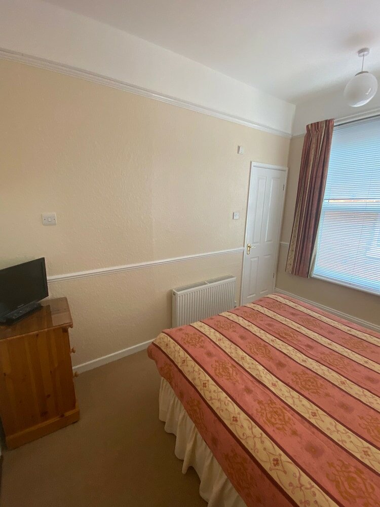 Фото Landguard Lodge