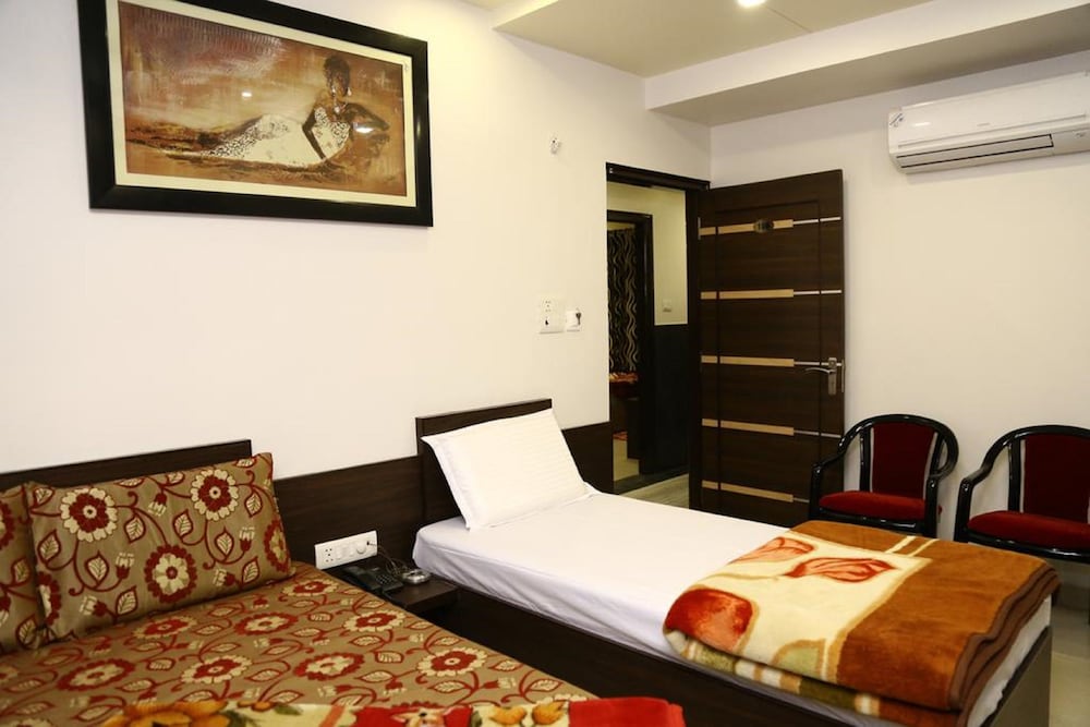 Фото Hotel Abhinandan Inn Jaipur