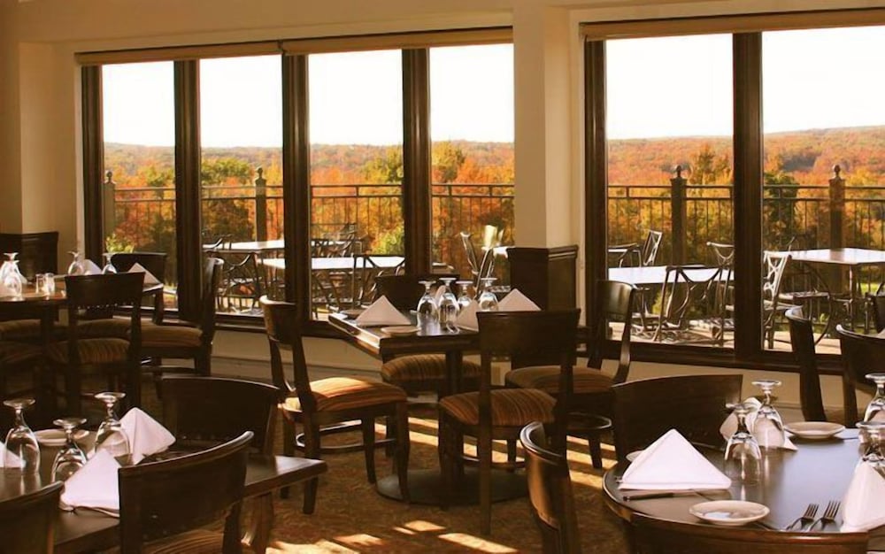 Фото Split Rock Resort