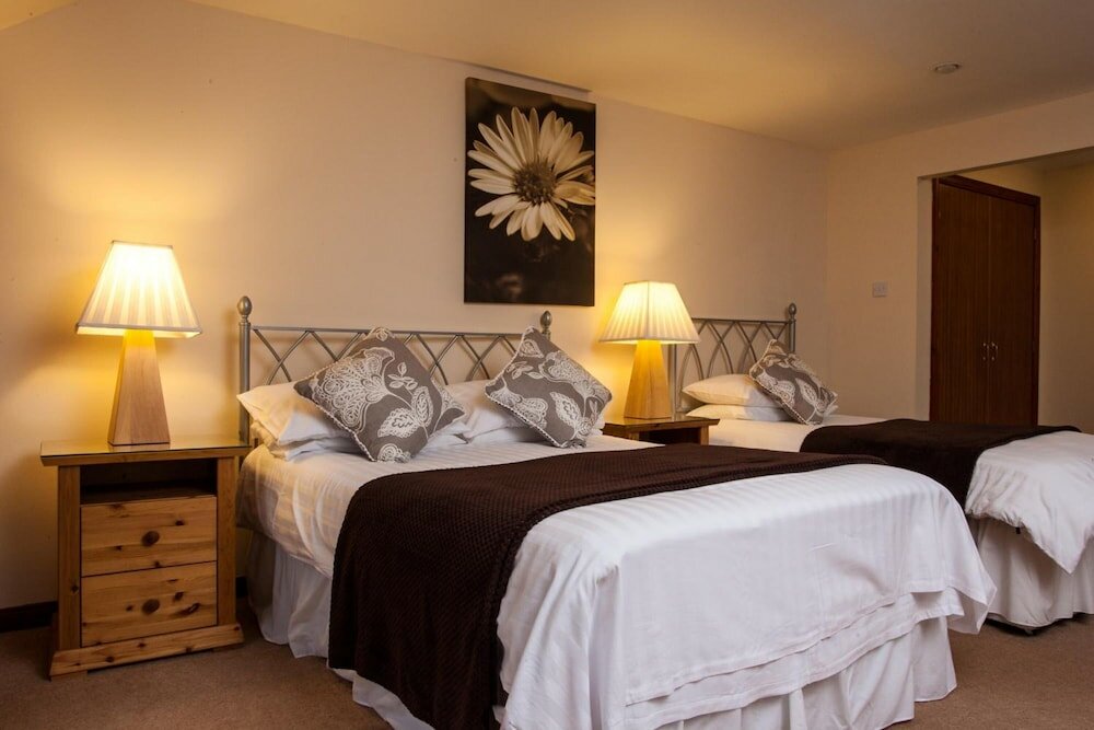 Фото Dunhallin House