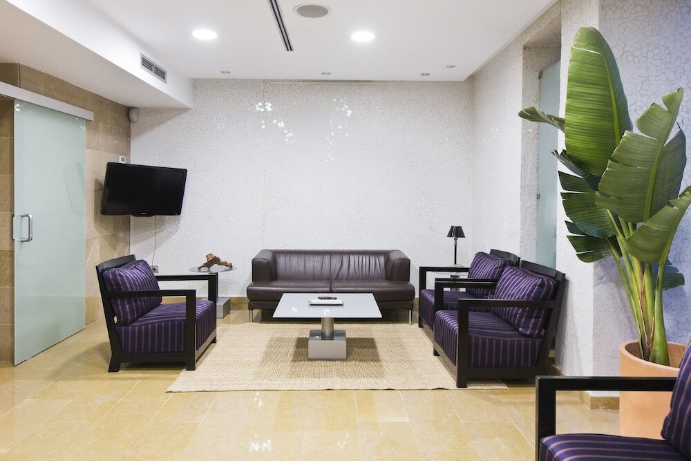 Фото You & Co. J. Botánico Boutique