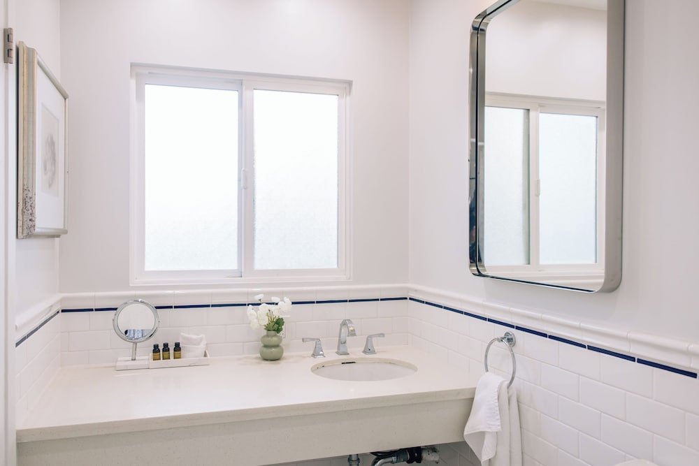 Фото Bayside Hotel