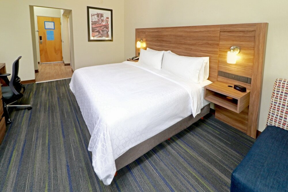 Фото Holiday Inn Express Piedras Negras, an Ihg Hotel