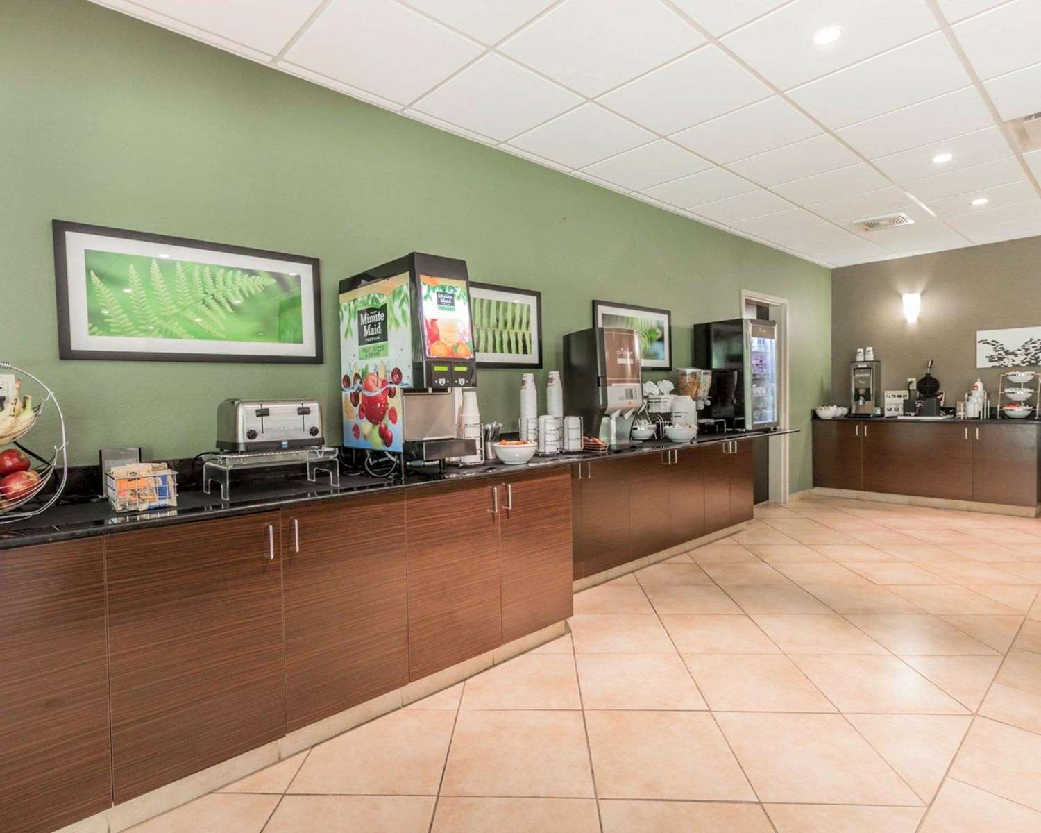 Фото Sleep Inn & Suites