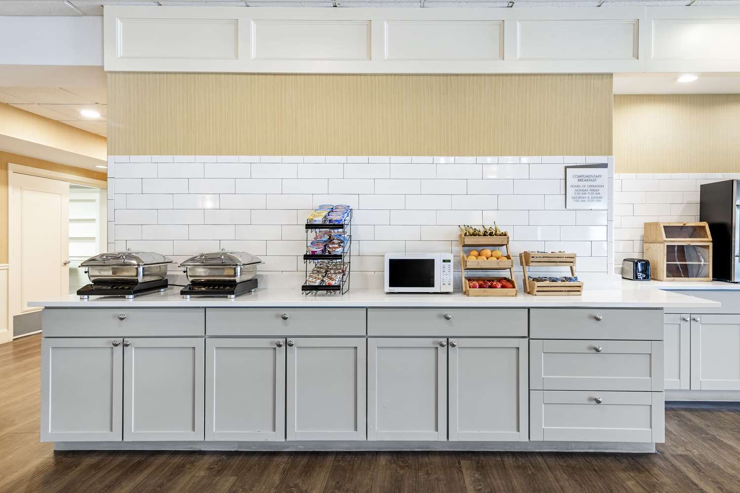 Фото Best Western Springfield Hotel