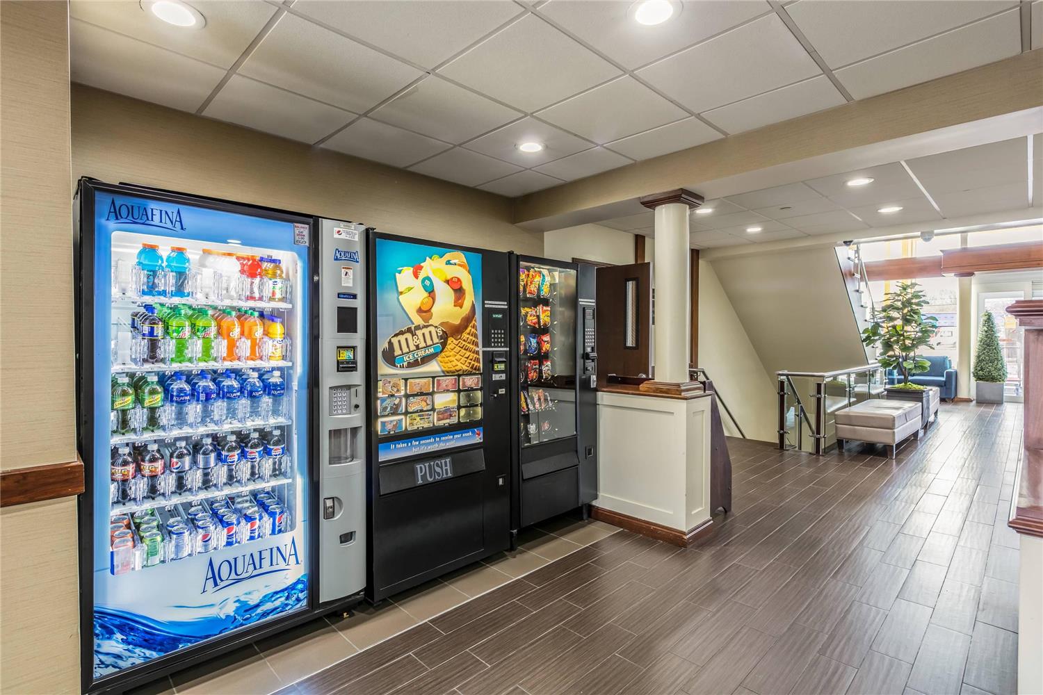 Фото Comfort Inn Medford - Long Island