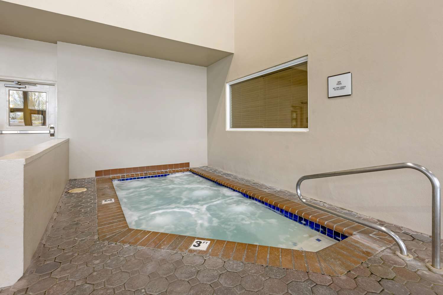 Фото Best Western Plus Mill Creek Inn