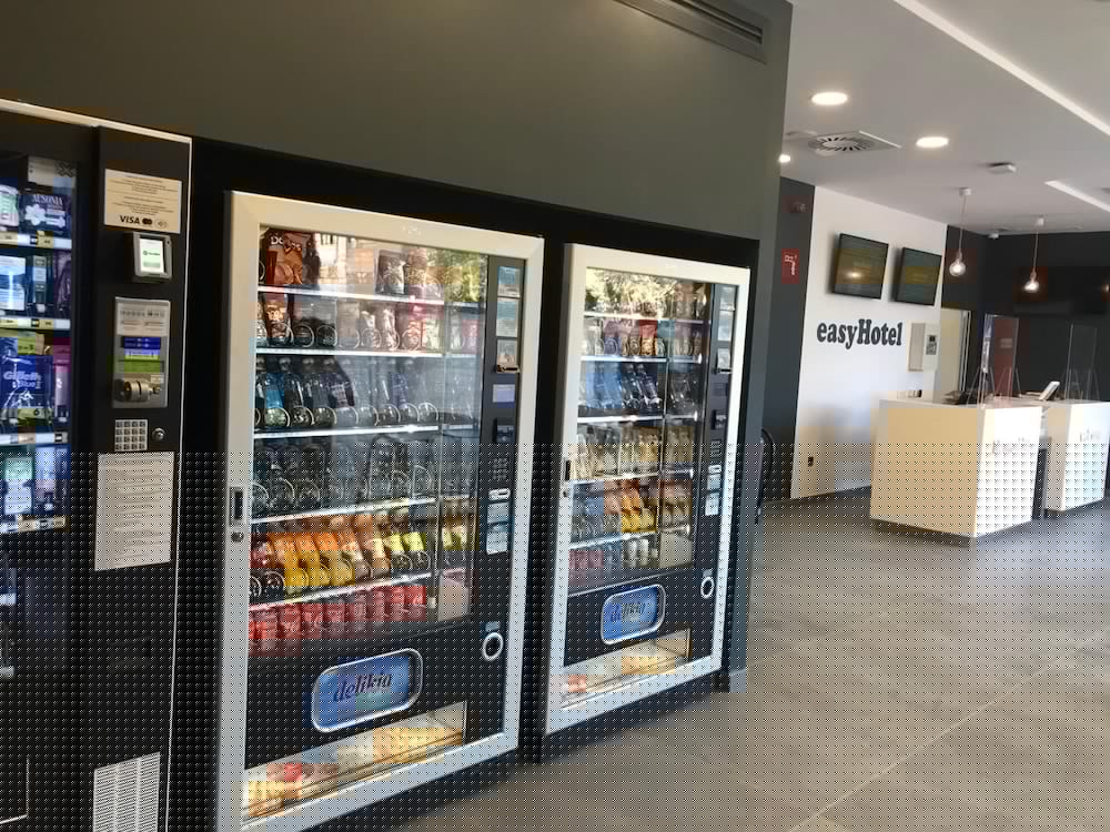 Фото EasyHotel Málaga City Centre