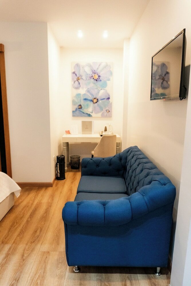 Фото Adamas House Hotel