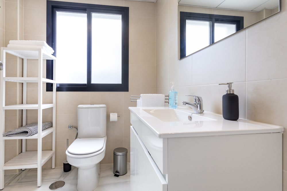 Фото Malaga Rivas 34 Suites Homes