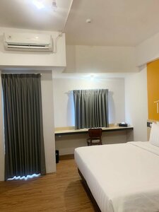 Nemuru Stay Btc (West Java, Bekasi), hotel