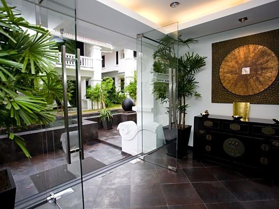 Фото Palm Grove Resort