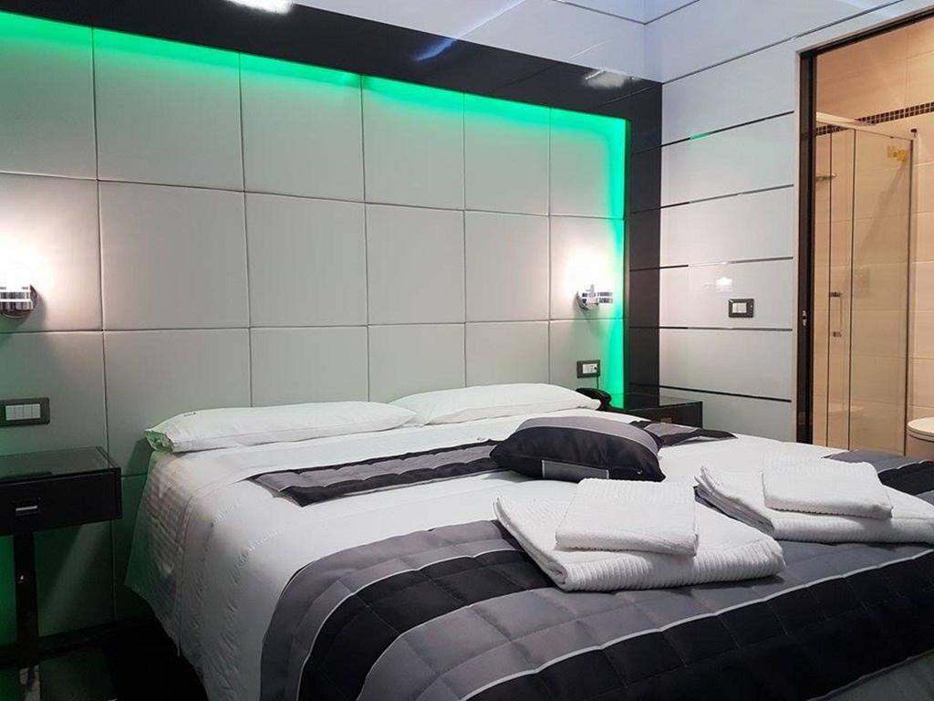 Фото Hotel Fiorella Milano