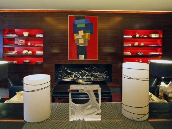 Фото Warwick Paris Champs-Elysees