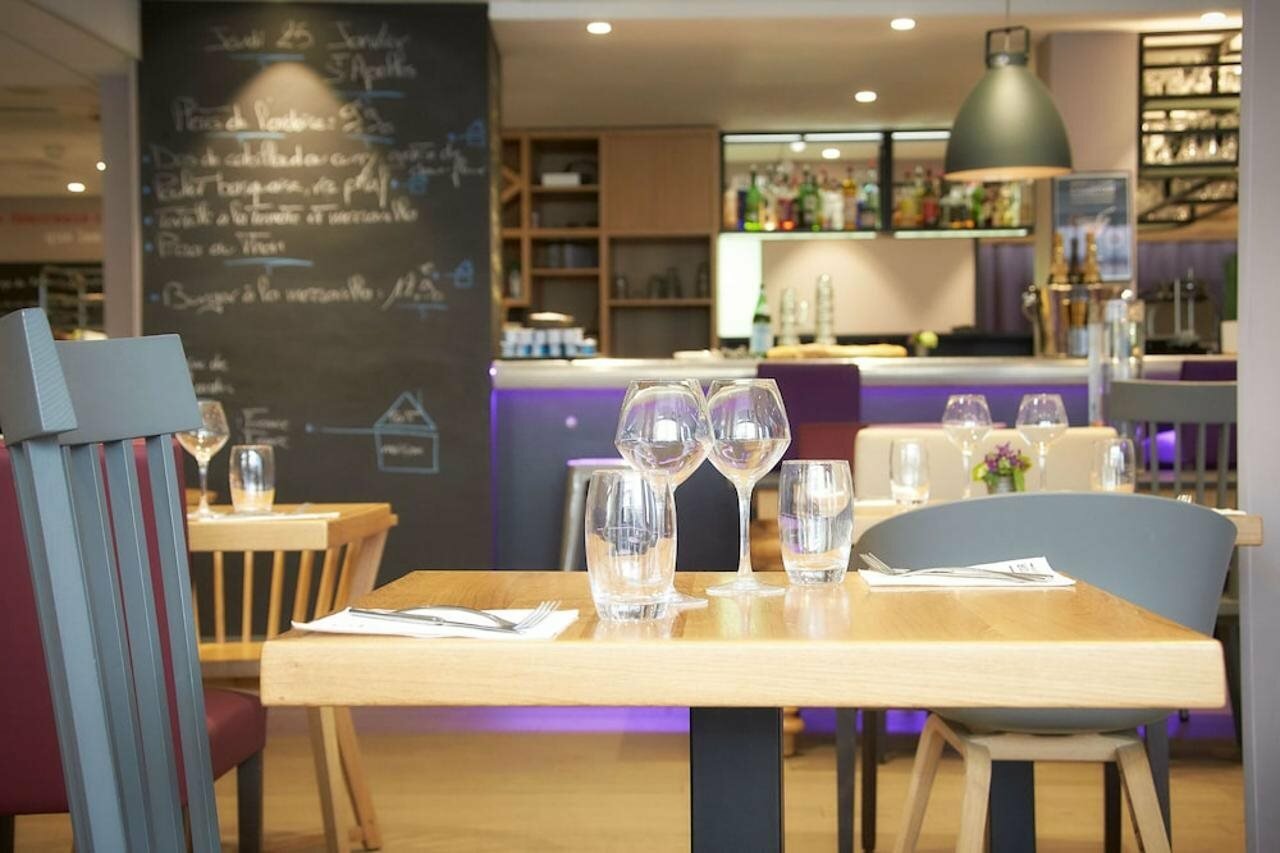 Фото Campanile Dijon Centre - Gare