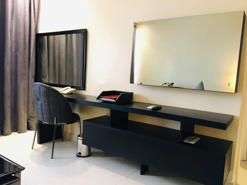 Фото Summerset Continental Hotel Maitama