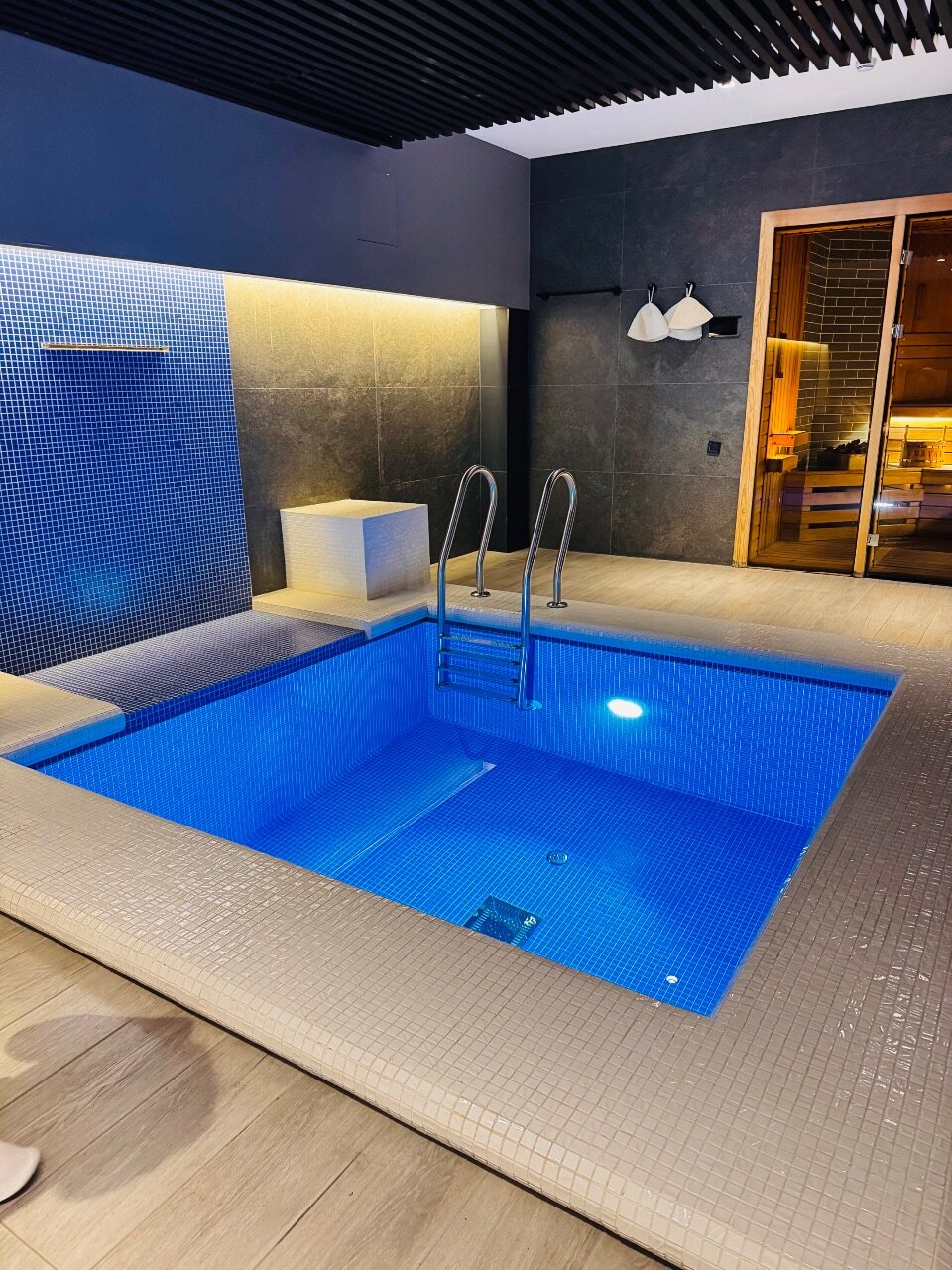 Фото The Elements Hotel