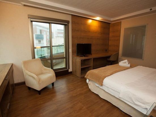 Фото Majestic Palace Hotel