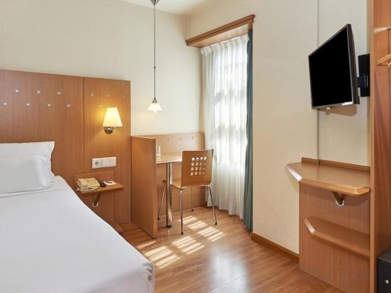 Фото Hotel NH Valencia Las Ciencias