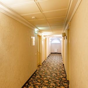 Фото Двор Подзноева, Бизнес корпус