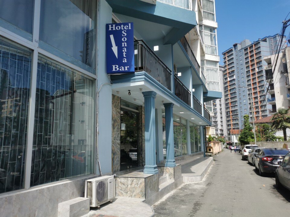 Фото отеля 1