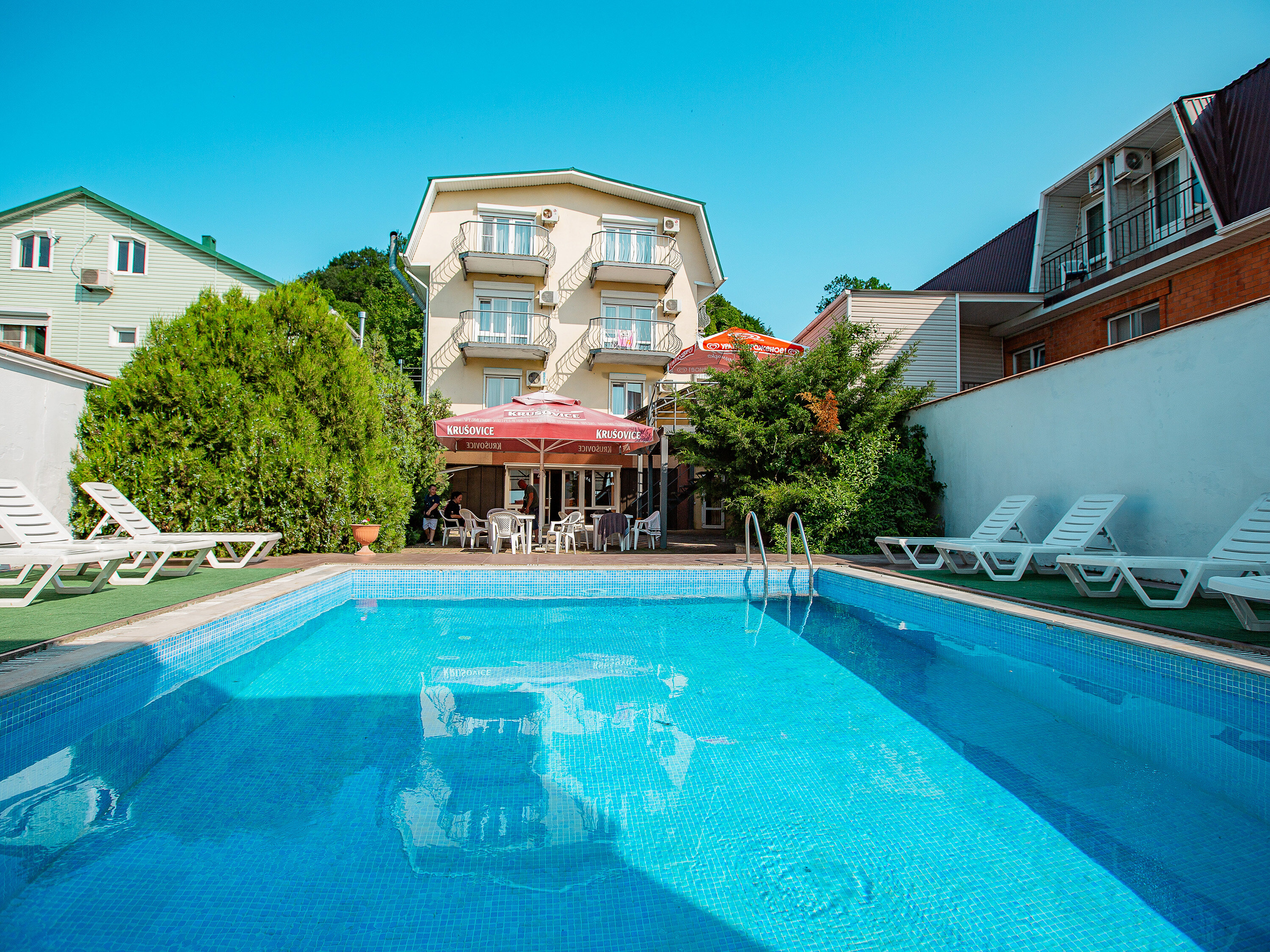 Фото отеля 1