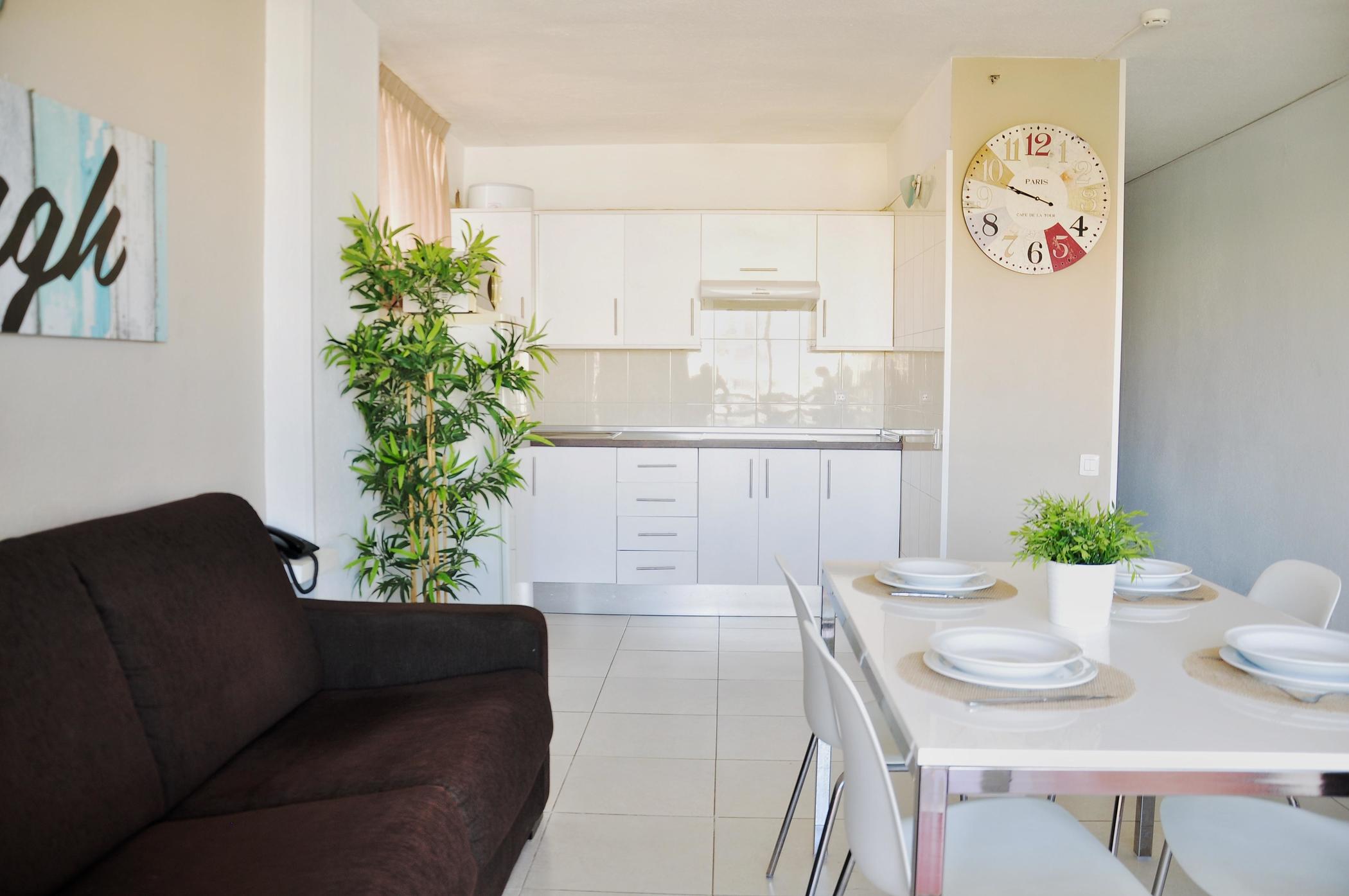 Фото Comodoro Apartments