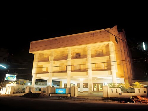 Гостиница Hotel Abad Metro в Коччи