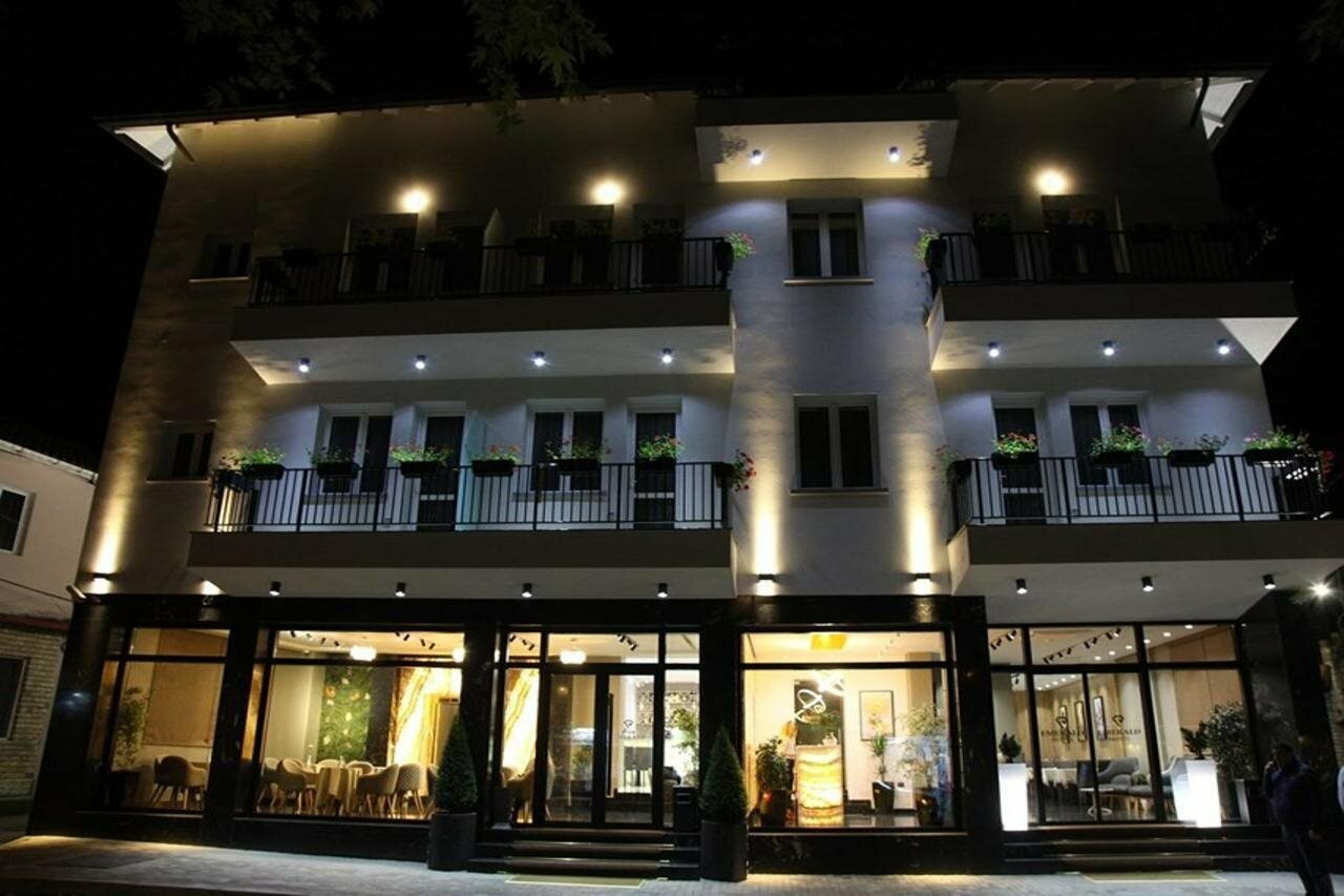 Фото Emerald Boutique Hotel