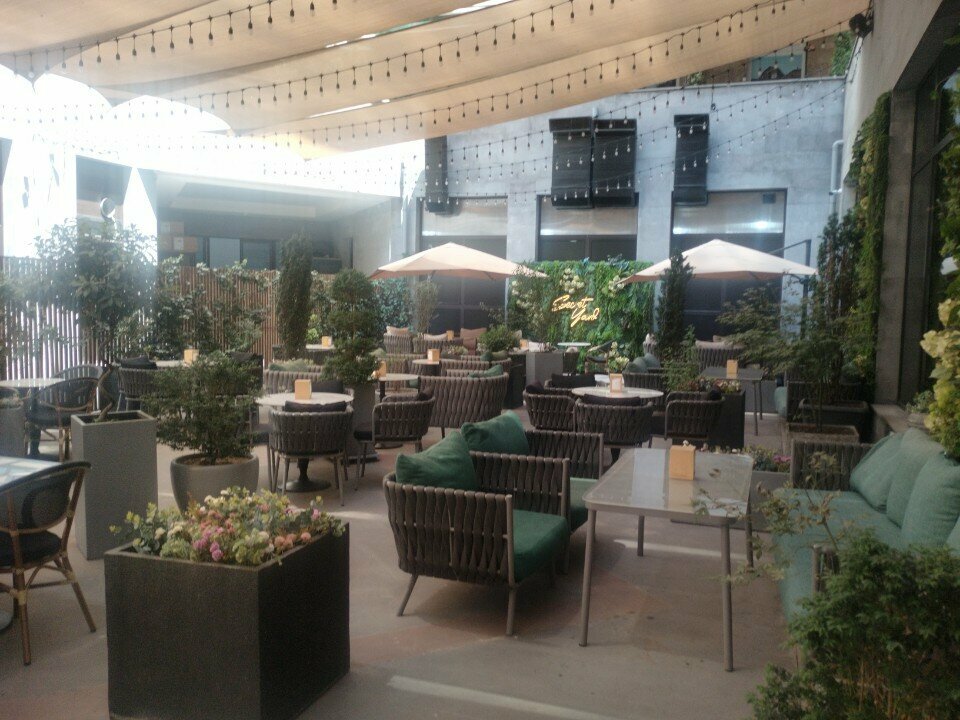 Restaurant Secret Yard by Ramada, Yerevan, photo