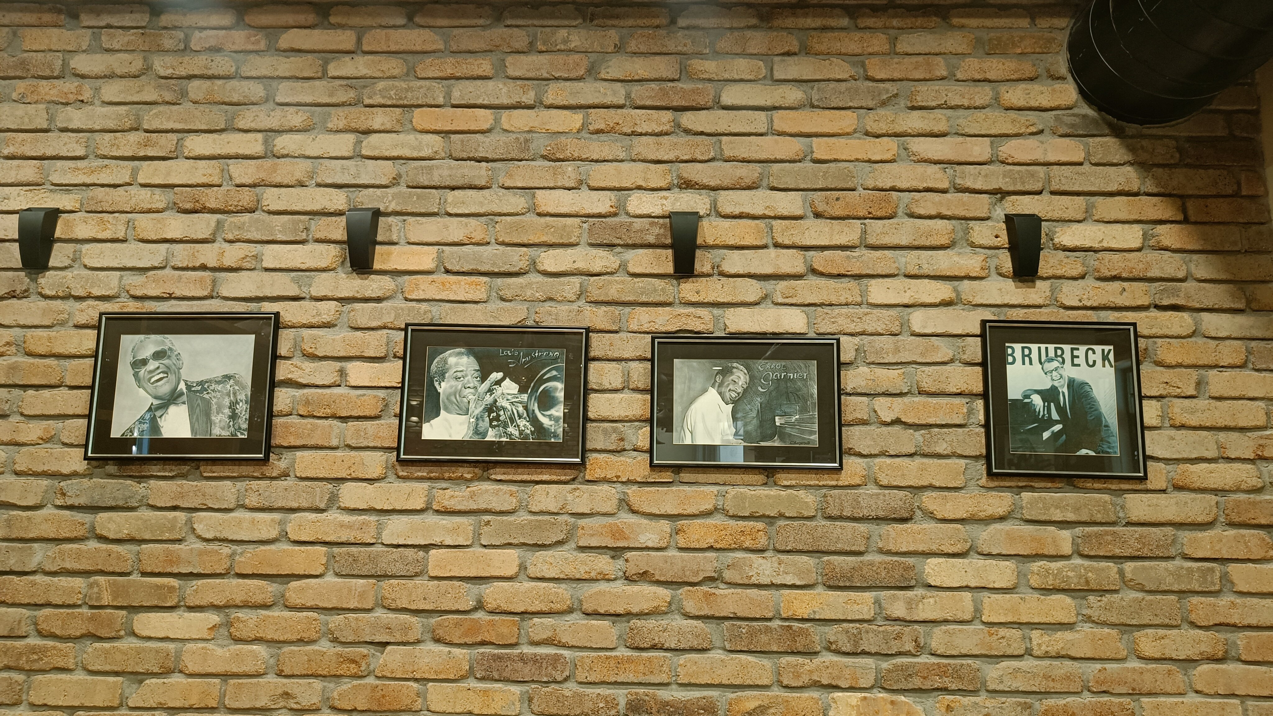 Фото Дилиджазз