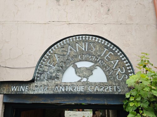 Restoran Pheasant's Tears Winery, , foto