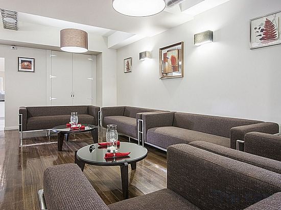 Фото Ascotia off Queen