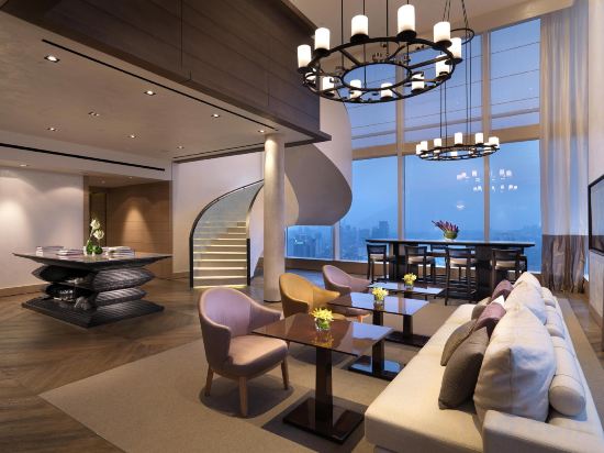 Фото Lanson Place Bukit Ceylon