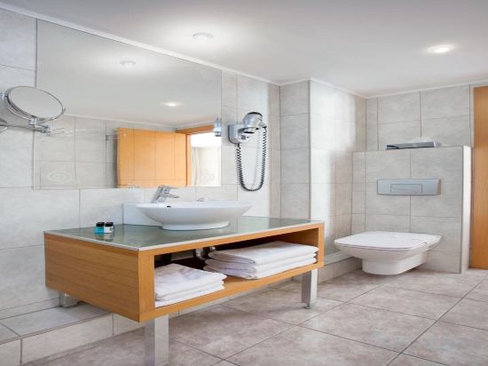 Фото Marmara Hotel Budapest