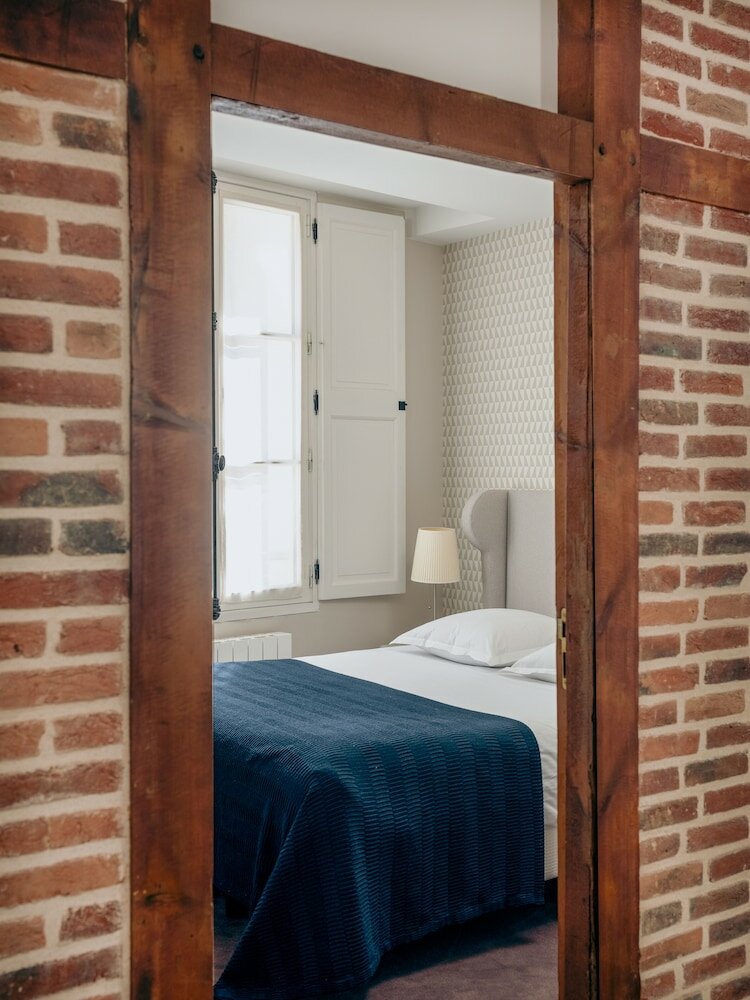 Фото Le Nemours Rennes