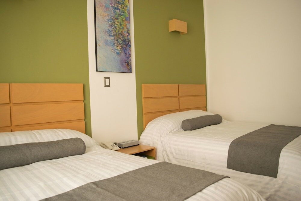 Фото Mexico Inn Express Salamanca