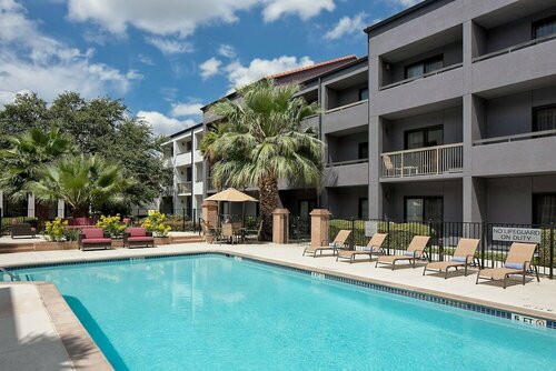 Внешний вид отеля Courtyard by Marriott San Antonio Downtown/Market Square в Сан-Антонио, фото 2