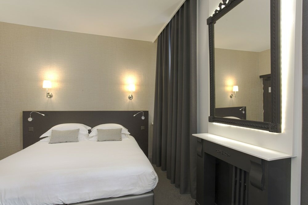 Фото Hotel Voltaire Opera Nantes Centre