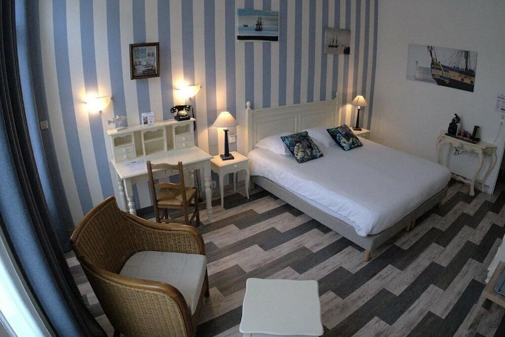 Фото The Originals Boutique, Hôtel Roca-Fortis, Rochefort