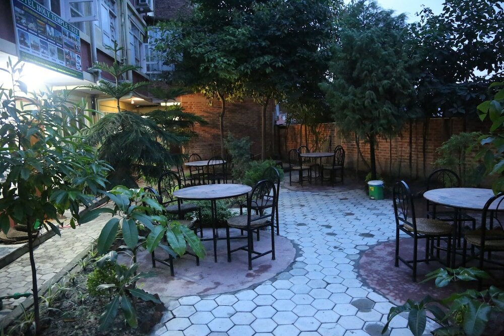 Фото Hotel Holy Temple Tree & Chautari Cafe