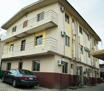 Maxton Suites Magodo