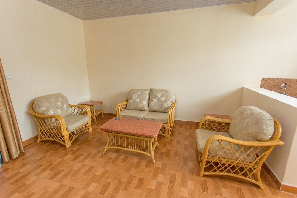 Фото Cenetra Hotel